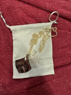 Kendra Scott Aislinn Gold Plated Brown Dusted Glass Pendant Necklace